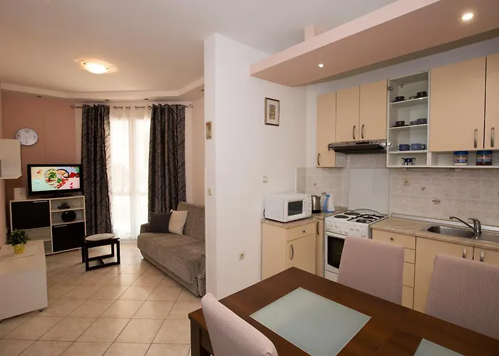 Apartment Roza *