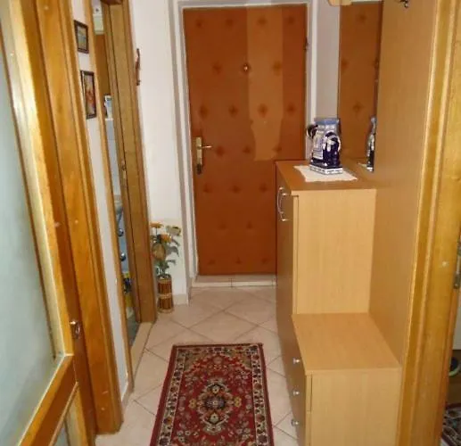 Apartment Roza Omis